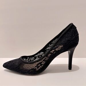 New Karl Lagerfeld black lace Roxana stiletto heels size 5.5